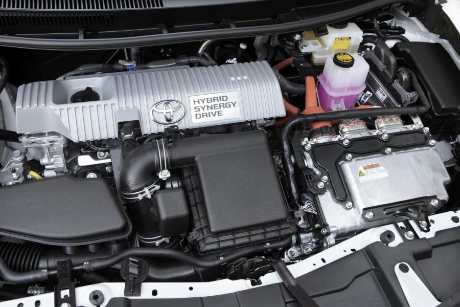  Toyota Auris HSD 2010 года  (фото 13 из 111)